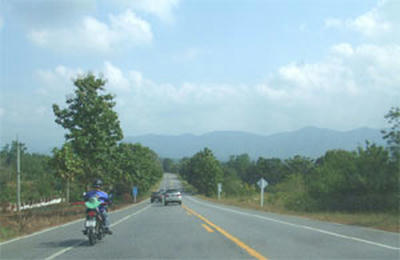 前にバイクうらやましい・・・