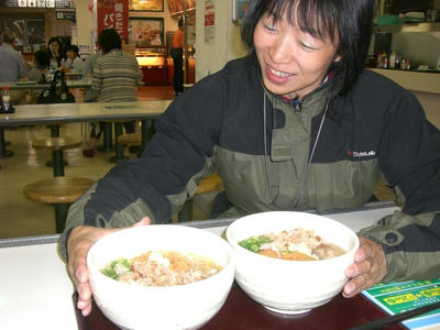 私が２杯食べる！