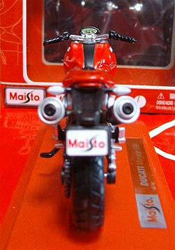 m696back.jpg