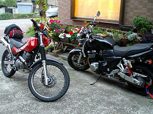 008withgsx1400.jpg