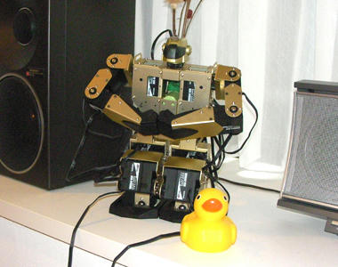 窓辺にたたずむRZ-1