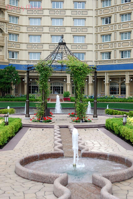 land_hotel57.jpg
