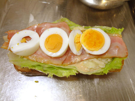 サンド前