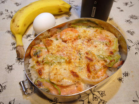 カブとハムのチーズドリア弁当