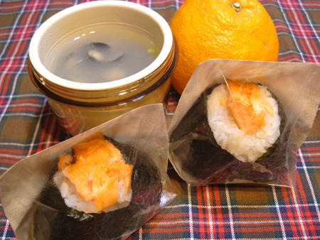 鮭おにぎり弁当