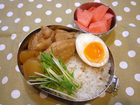 鶏と大根の照り煮弁当