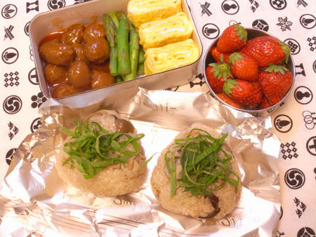 きのこおにぎり弁当