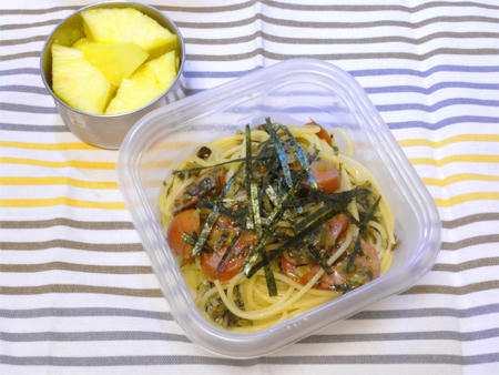 高菜とソーセージのパスタ弁当