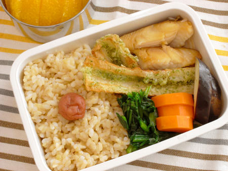 カレイの煮付け弁当