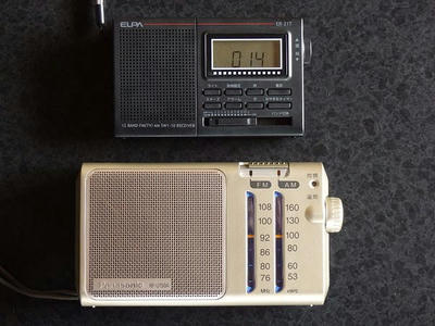 パナソニックRF-U150AとエルパER-21T-N比較画像：正面