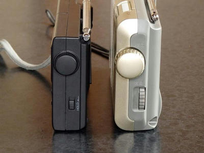 パナソニックRF-U150AとエルパER-21T-N比較画像：側面