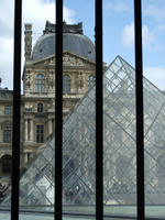louvre.jpg