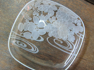 Tetto Art School・サンドブラストガラスの取り分け皿