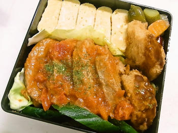 新しいお弁当箱が欲しいような なんかたべたい