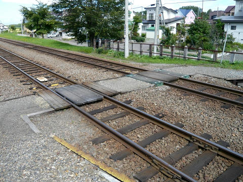 千代ヶ岡駅構内踏切