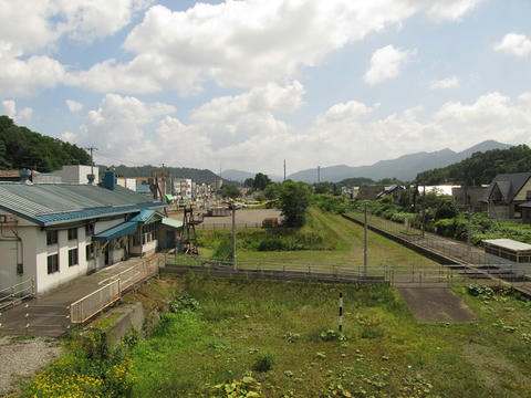 清水沢駅構内