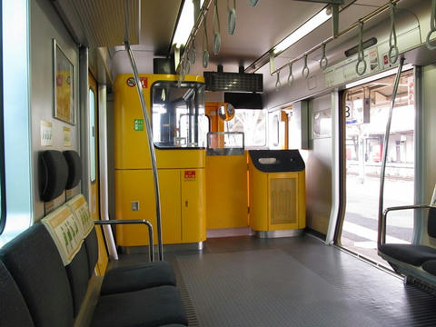 クハ814-5車内