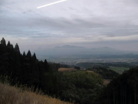 肥薩線からみた霧島連山