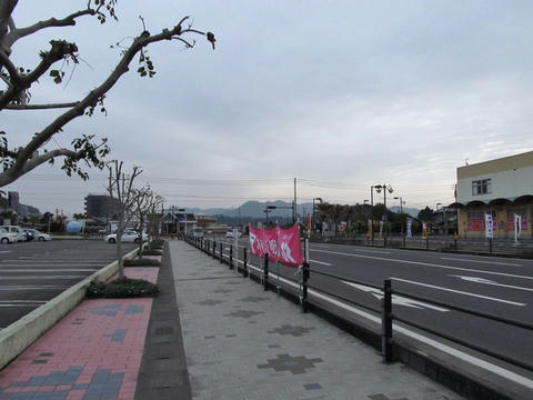 志布志駅前