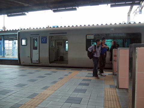 宮崎駅ホーム