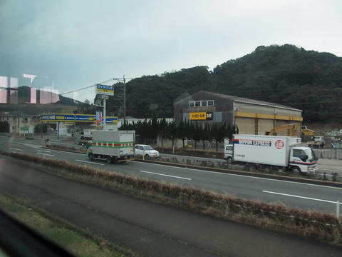 日豊本線車内から見た国道10号