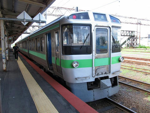 721系F-4編成＠滝川駅
