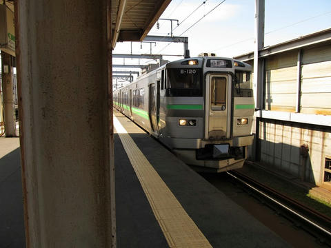 733系B-120編成＠千歳駅