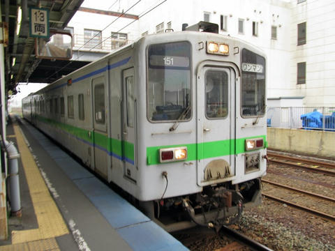 キハ143-151＠苫小牧駅
