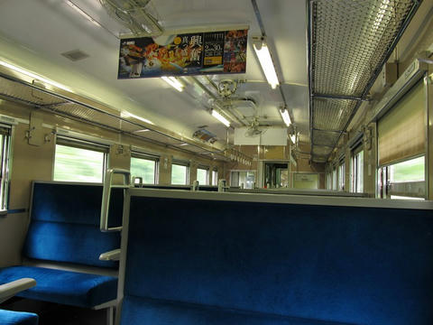キハ40 1813車内