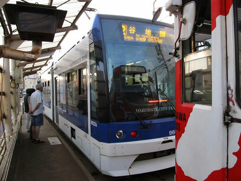 函館市電9603号車「らっくる号」＠湯の川電停