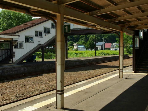 蘭越駅構内