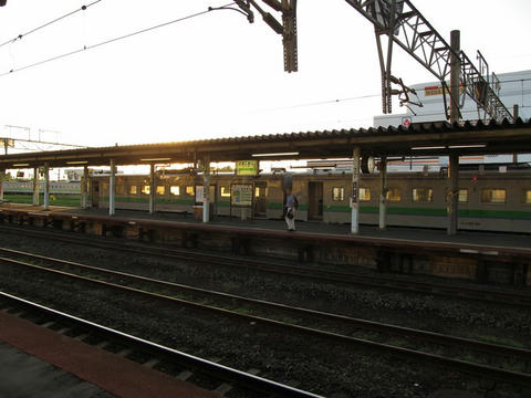 苫小牧駅構内