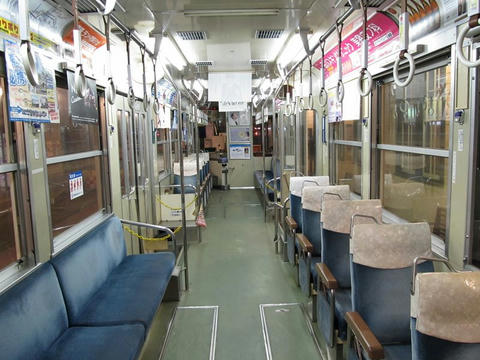 熊本市電8502車内