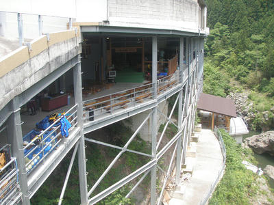 resize1568.jpg