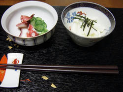 タコとキュウリの酢の物、山芋たんざく