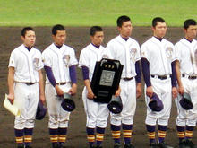 次は優勝旗で！