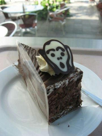 munch-cake.jpg