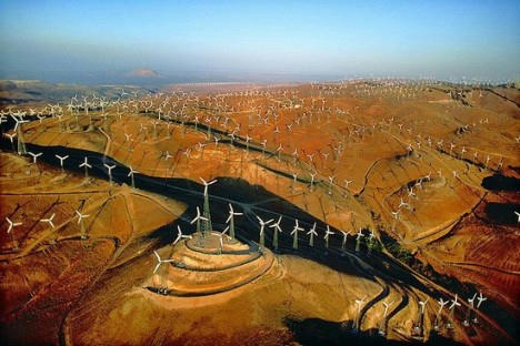 Wind-power-plant-at-CA.jpg