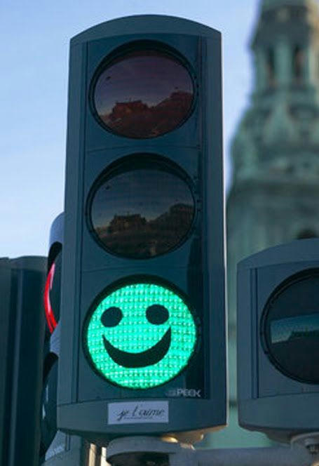 Smiling-blue-sign.jpg