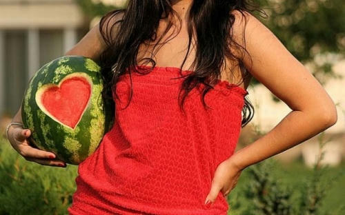 WaterMelon-girl.jpg