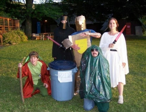 R2D2-ni-ayamare.jpg