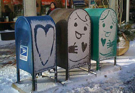 hearts-mailboxes.jpg