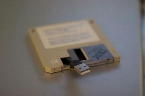 5inch-floppydisk-flash-memory.jpg