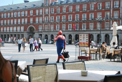 kuisugi-spiderman.jpg