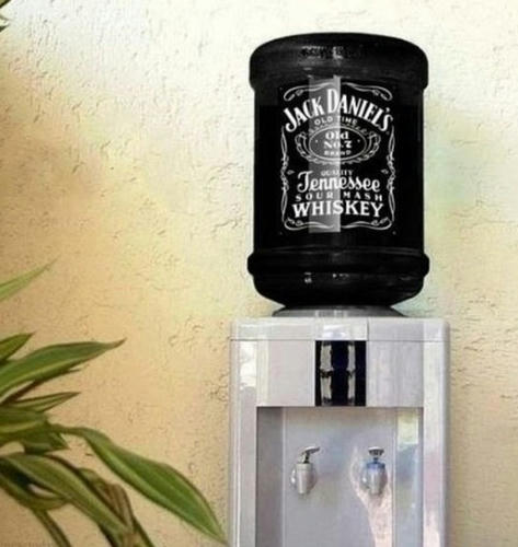 JD-whisky-server.jpg