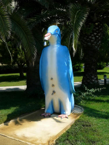 penguin-uke-shower.jpg