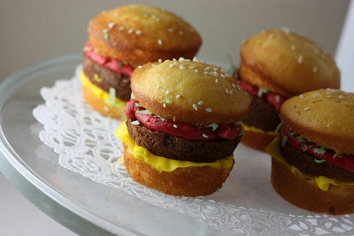 tiny-burger-Financiers.jpg