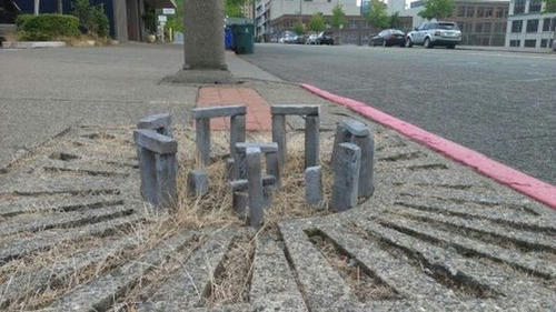 Stonehenge-mini.jpg