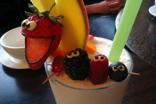 happy-fruits-smoothie.jpg