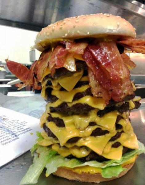 sss-size-burger-for-Americans.jpg
